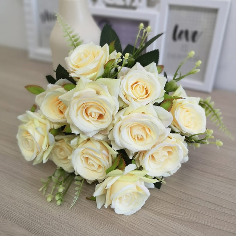 Искусственные цветы в Перми | Цветы искусственные «Розы острые», молочно-персиковые, букет